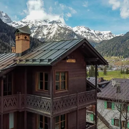 Casa Mulaz Apartmán *